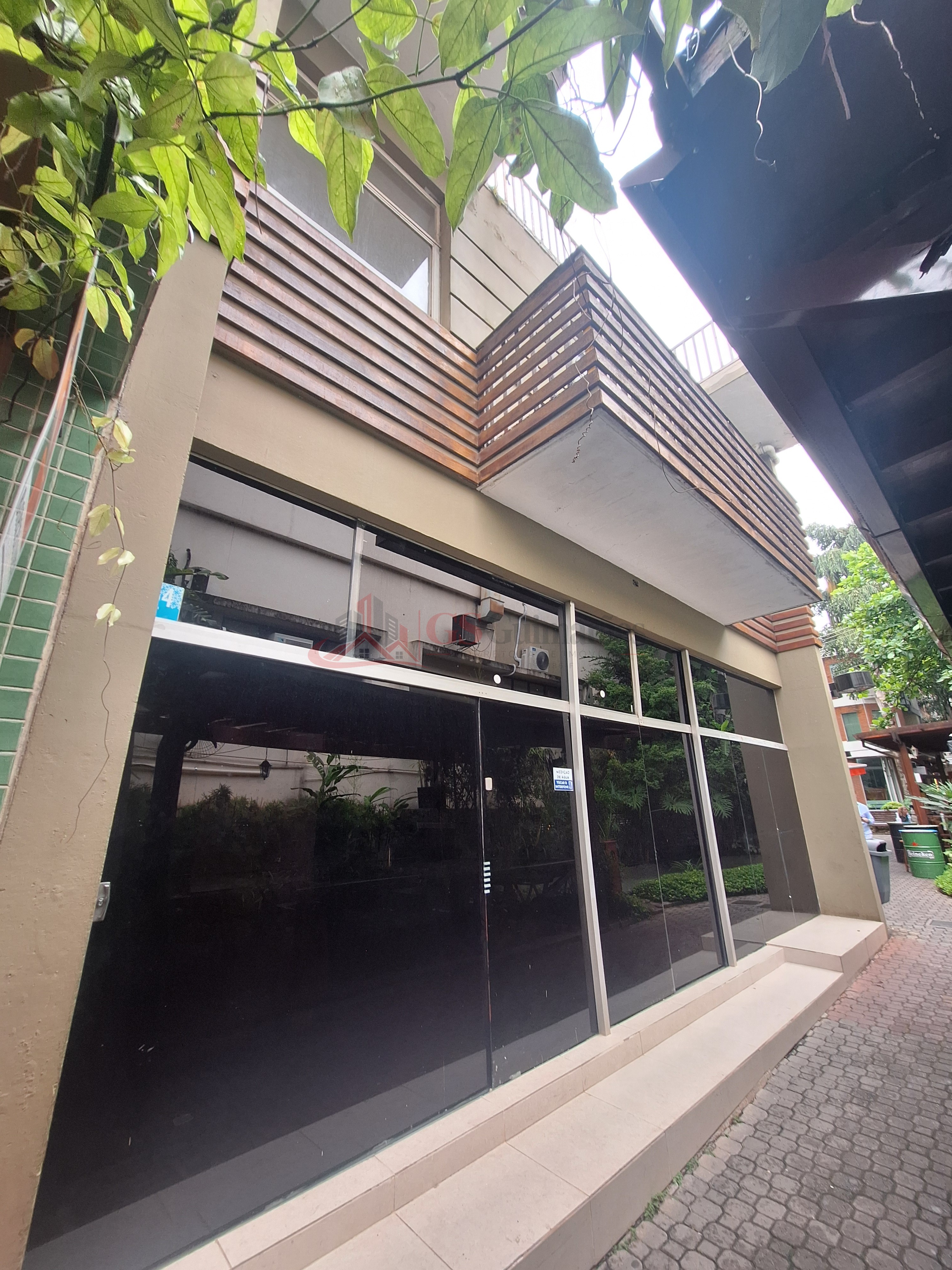 Prédio comercial para locação no C.C.A – 227 m² | Alphaville